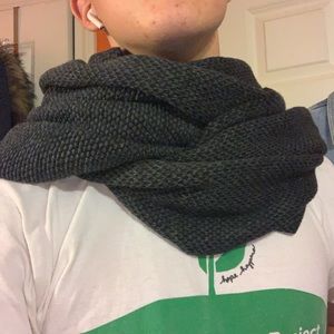 H&M tube scarf